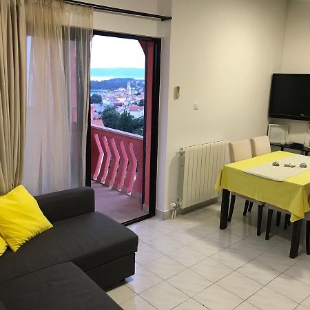Apartmani Zuzic Krk Town Exteriör bild