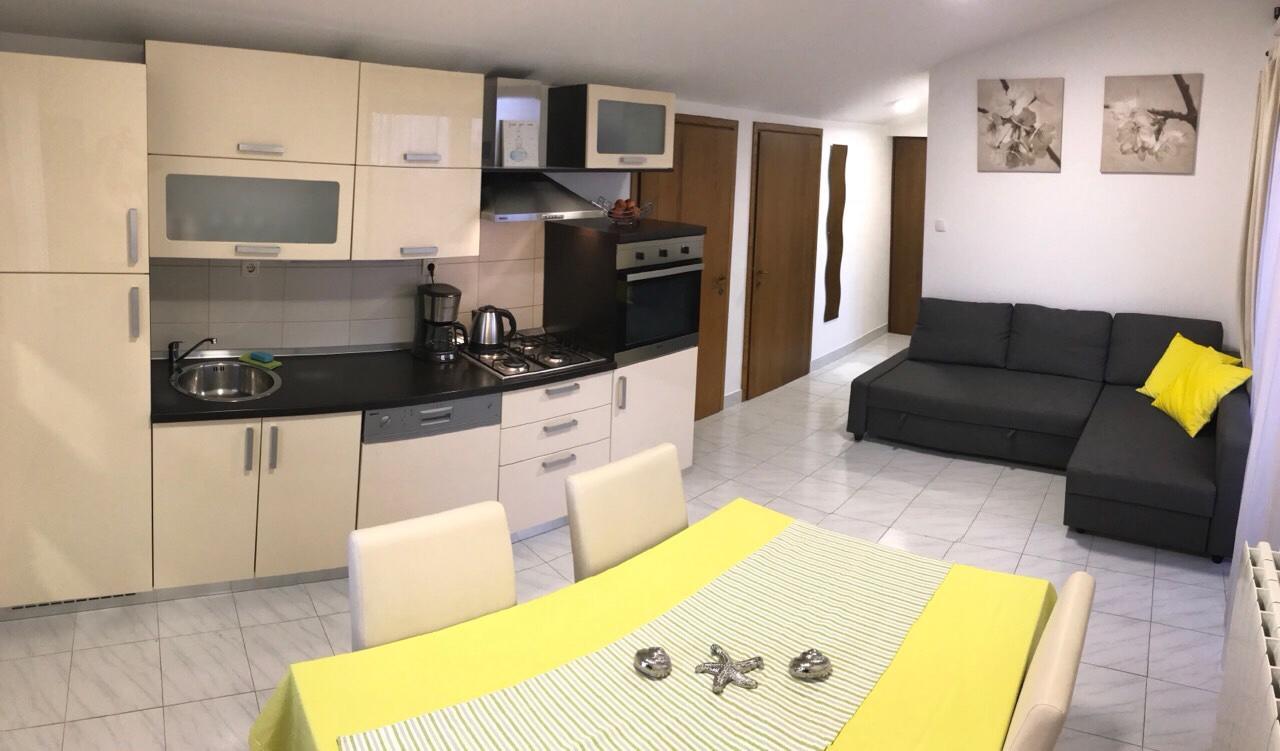 Apartmani Zuzic Krk Town Exteriör bild